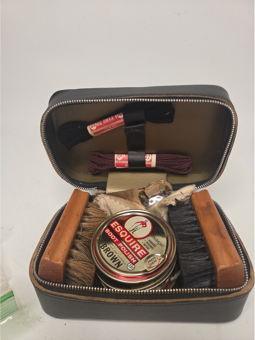 Vintage Griffin Men's Travel Shoe Shine Kit Zipper Case Leather Valet...